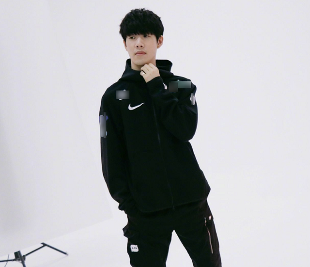 据LCK官方消息，将于12月22日本周四开启LCK2022年度颁奖典礼，并将在多个频道开启直播