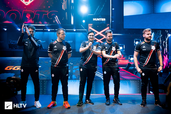 Theshy：夏季赛打算休息不准备复出，准备明年再回归赛场